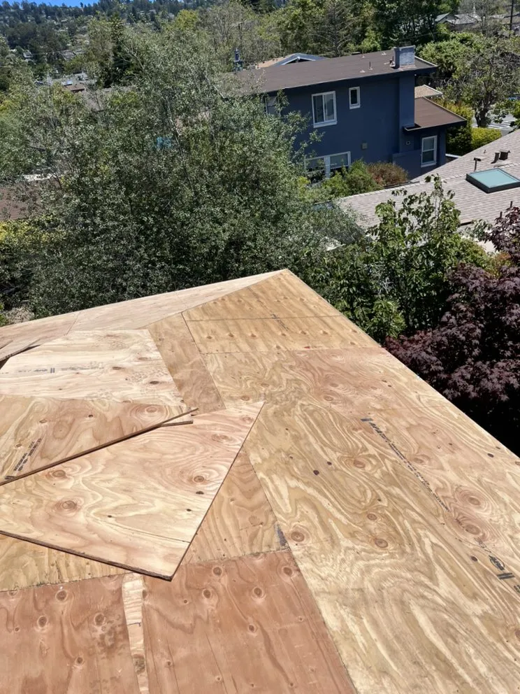 Slide of United Roofing