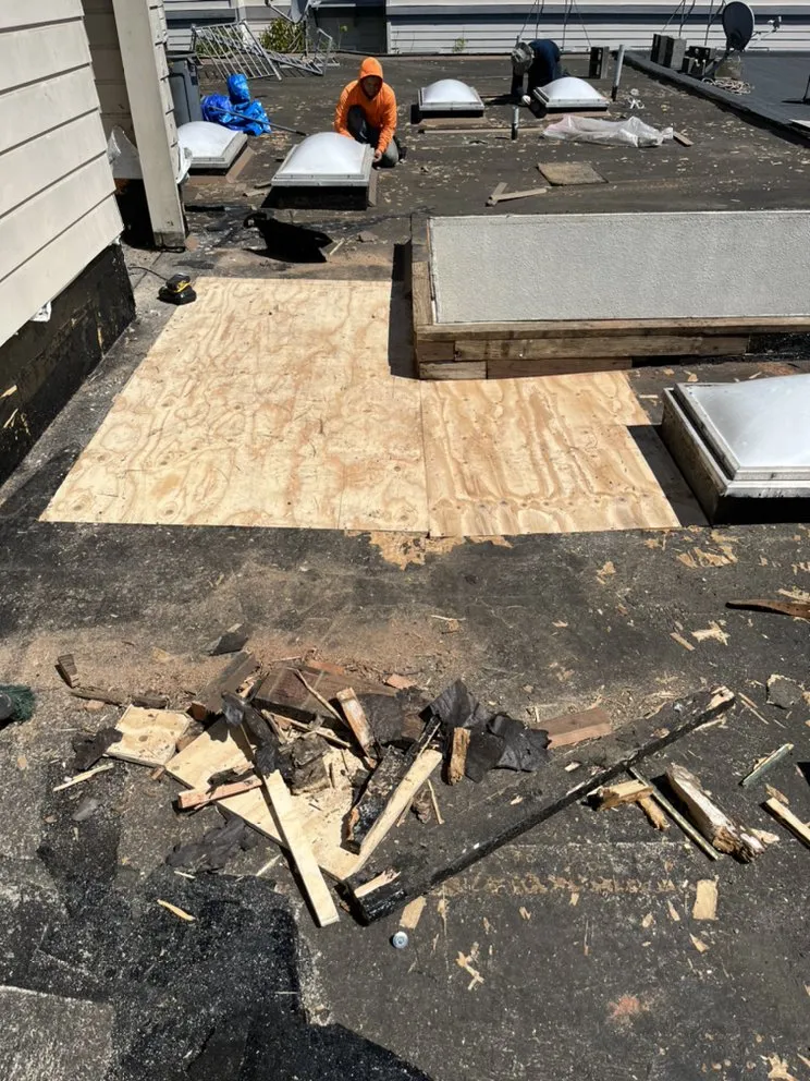 Slide of United Roofing