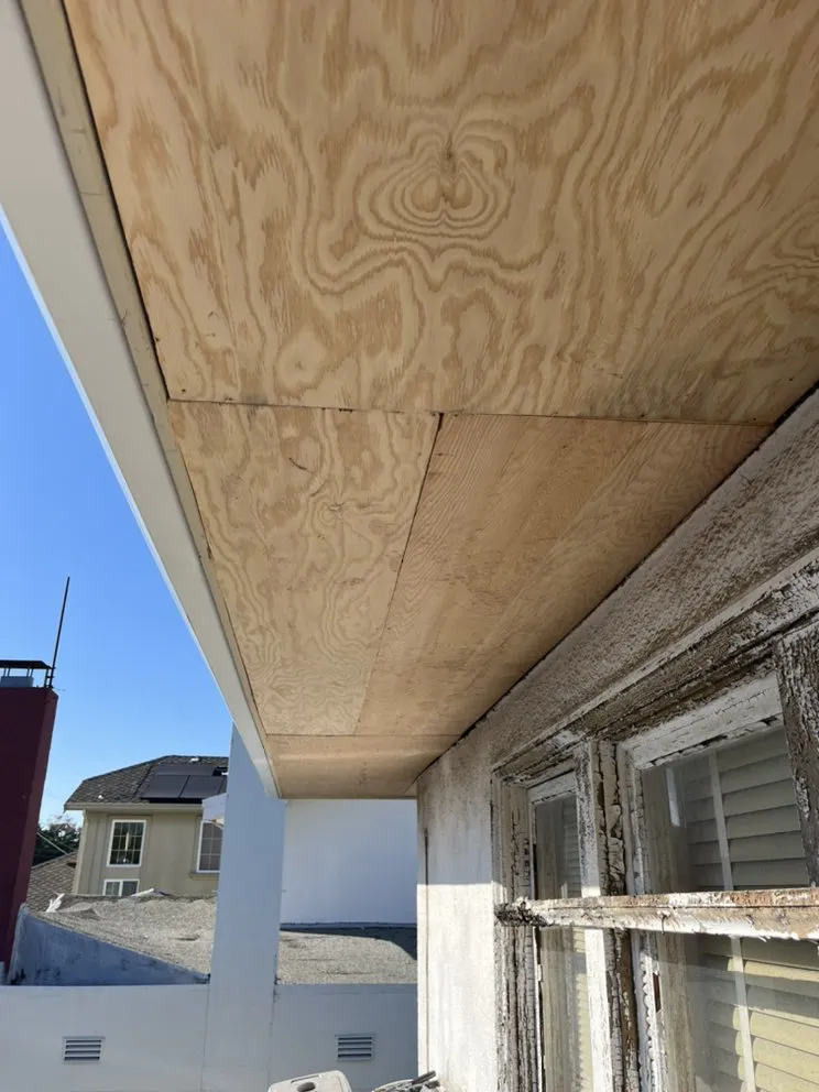 Slide of United Roofing