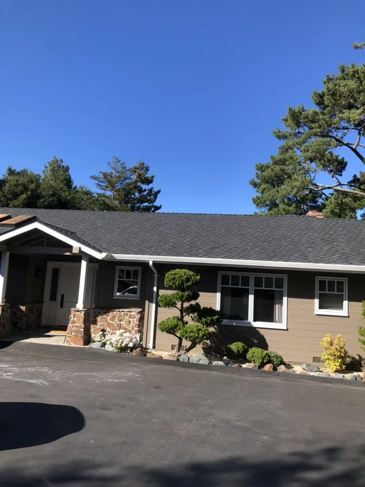 Slide of United Roofing