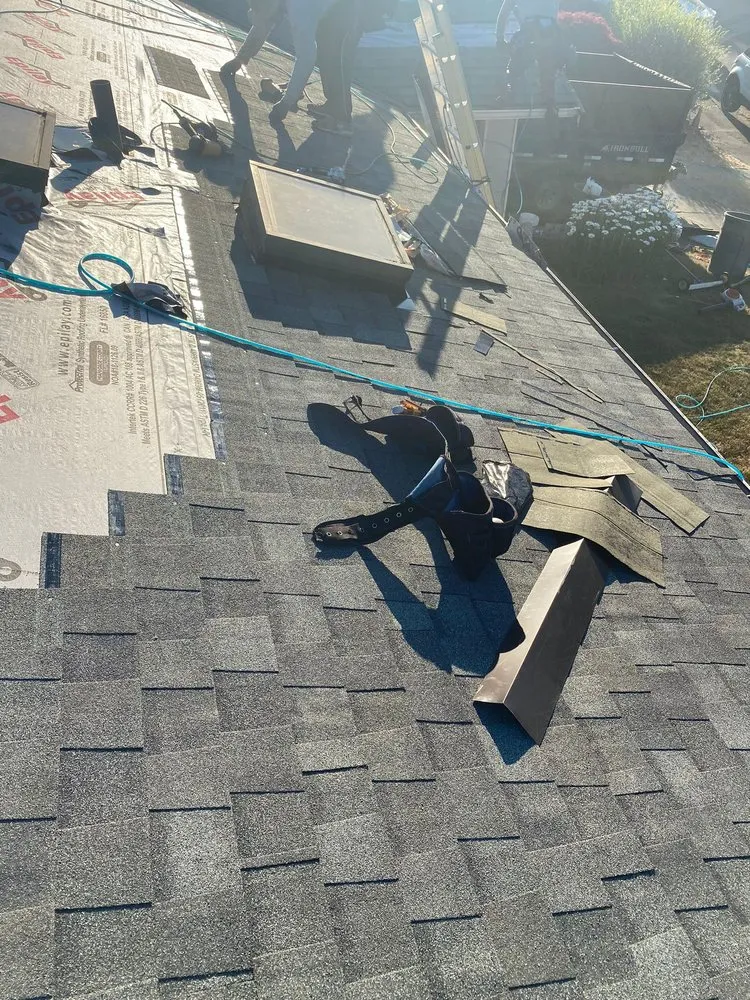 Slide of United Roofing