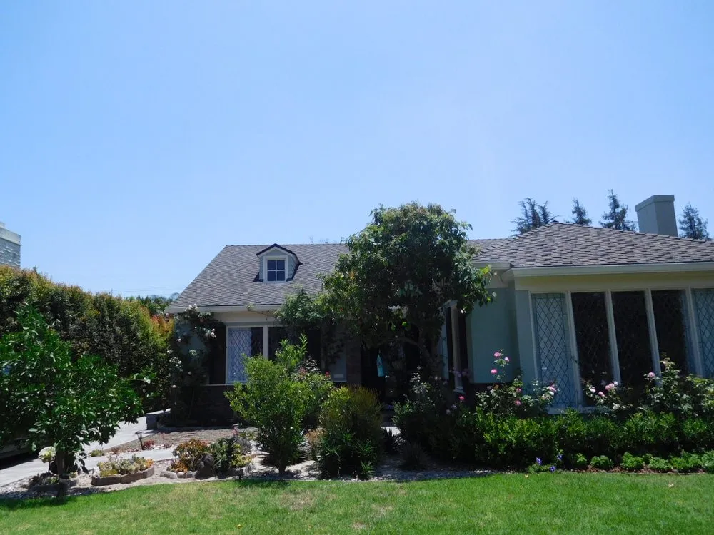 Slide of United Roofing