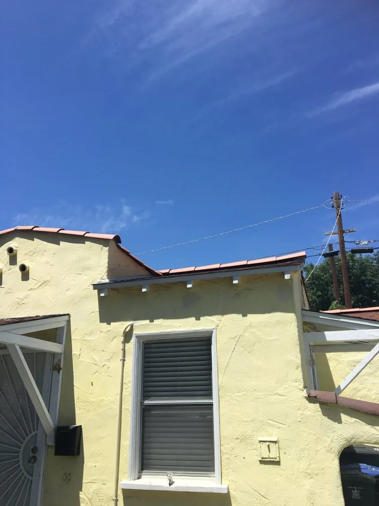 Slide of United Roofing