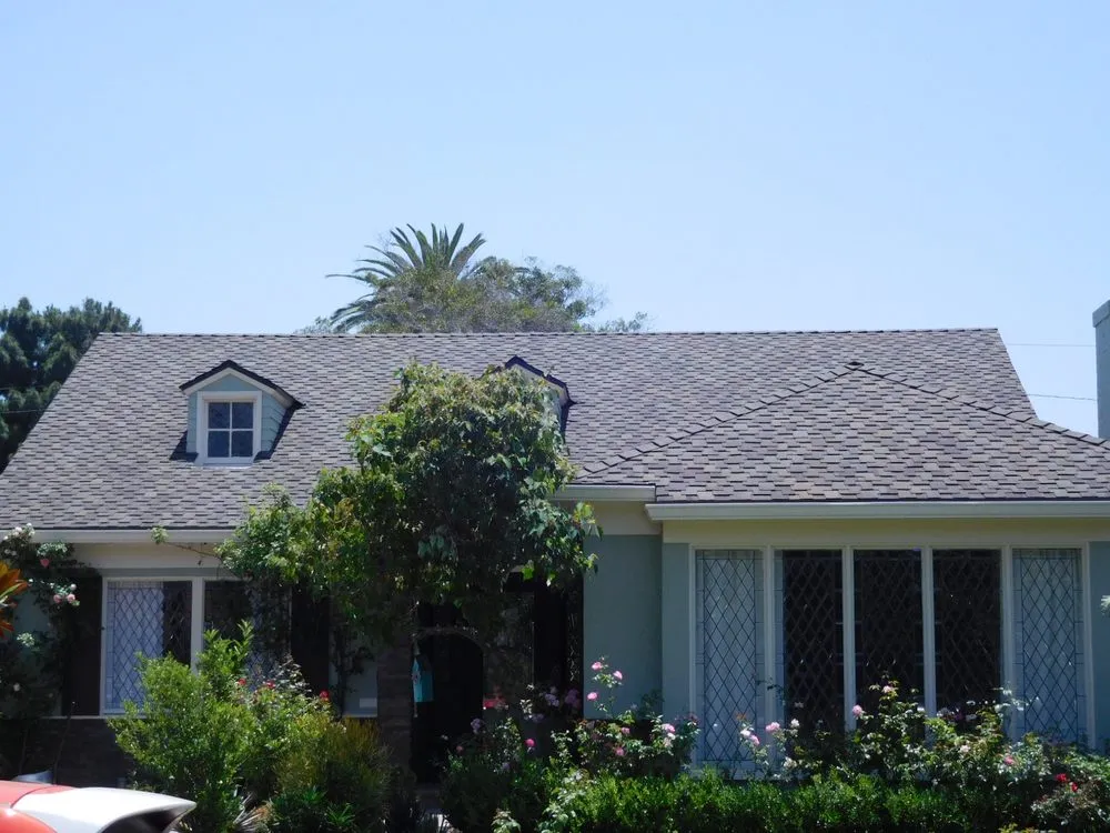 Slide of United Roofing