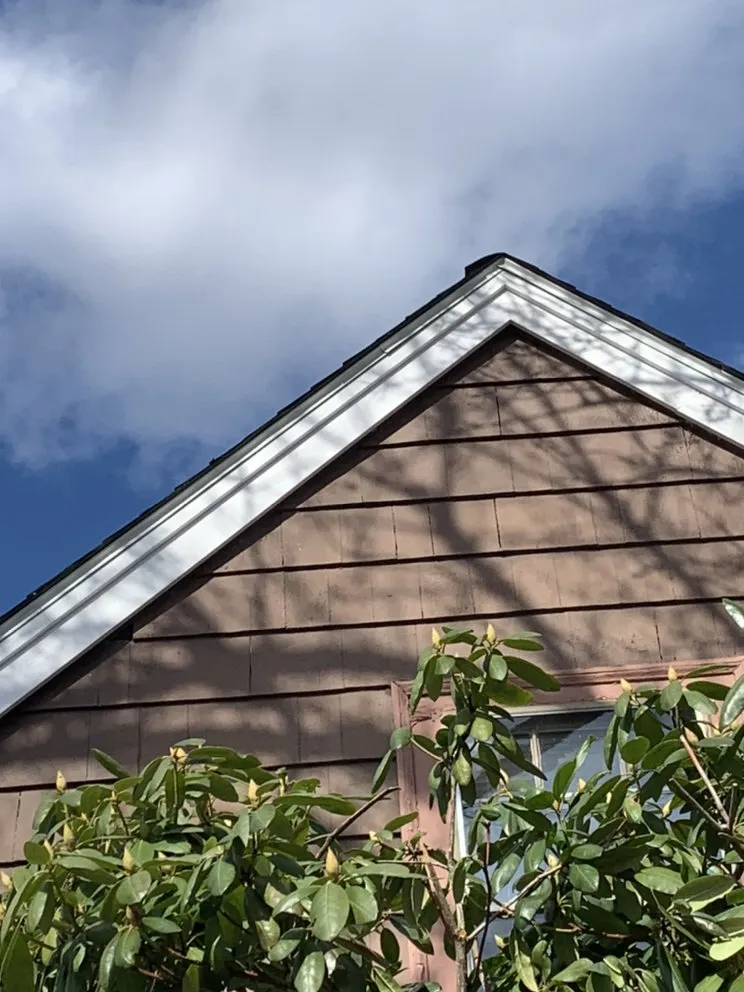 Slide of United Sa Construction