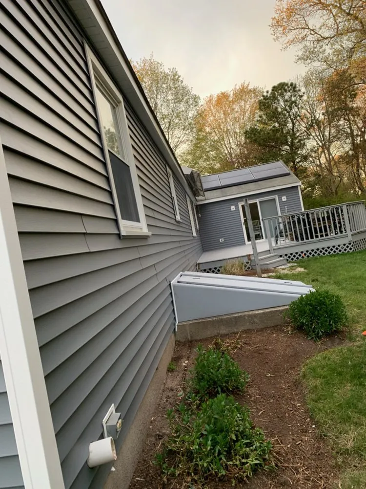 Slide of United Sa Construction