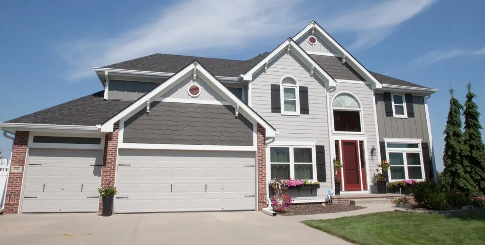 Slide of United Services Design + Build