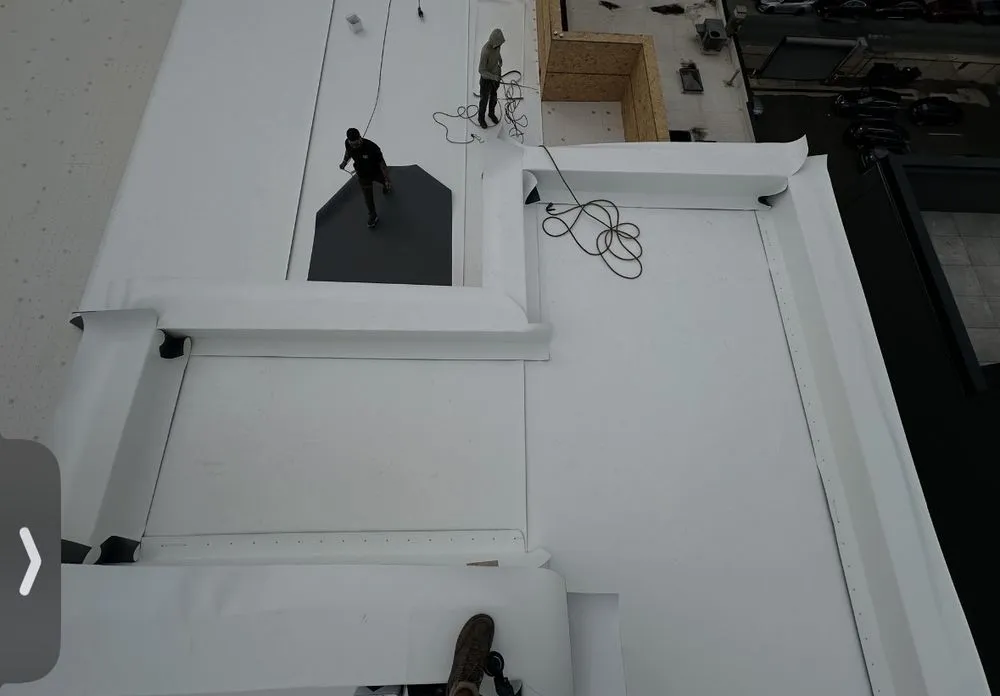 Slide of United x Pro