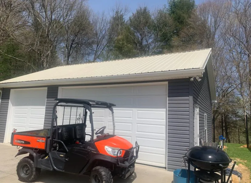 Slide of Unity Roofing