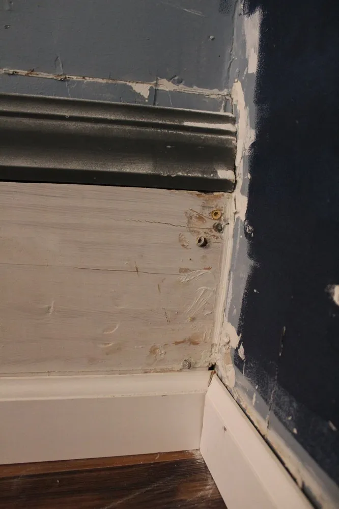 Slide of Universal Apex Construction and Roofing