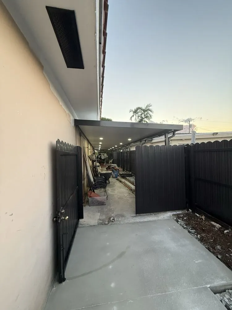 Slide of Universal Group