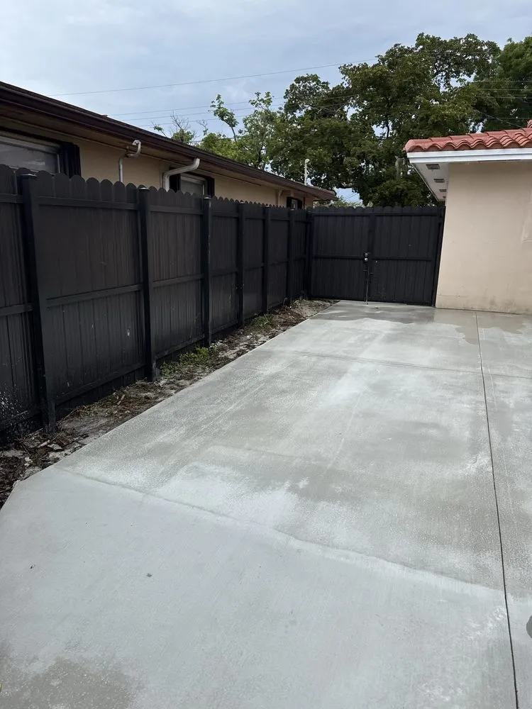 Slide of Universal Group