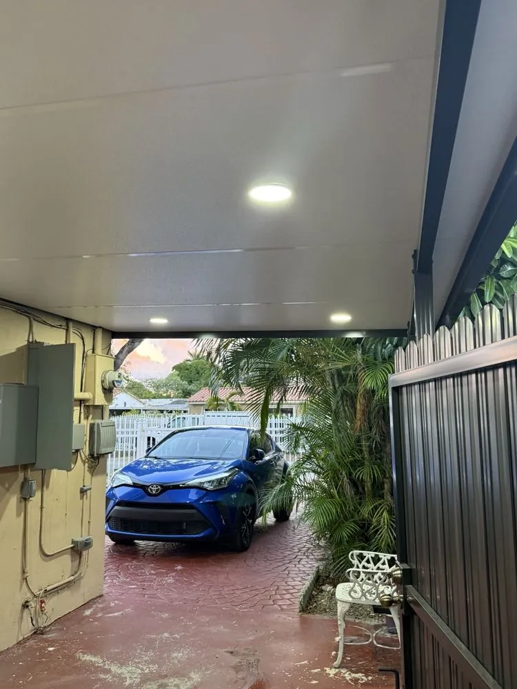 Slide of Universal Group