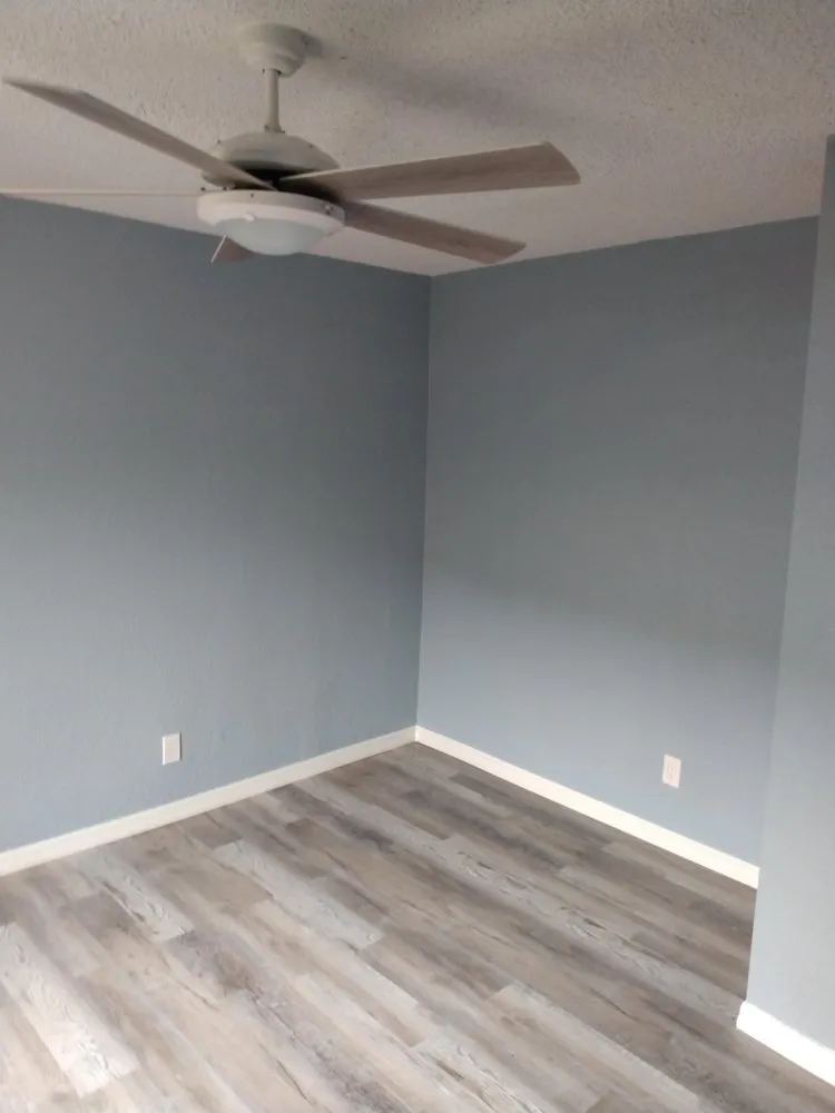 Slide of Universal Handyman Services