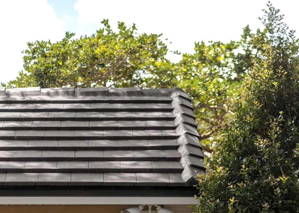 Slide of Universal Roof & Contracting