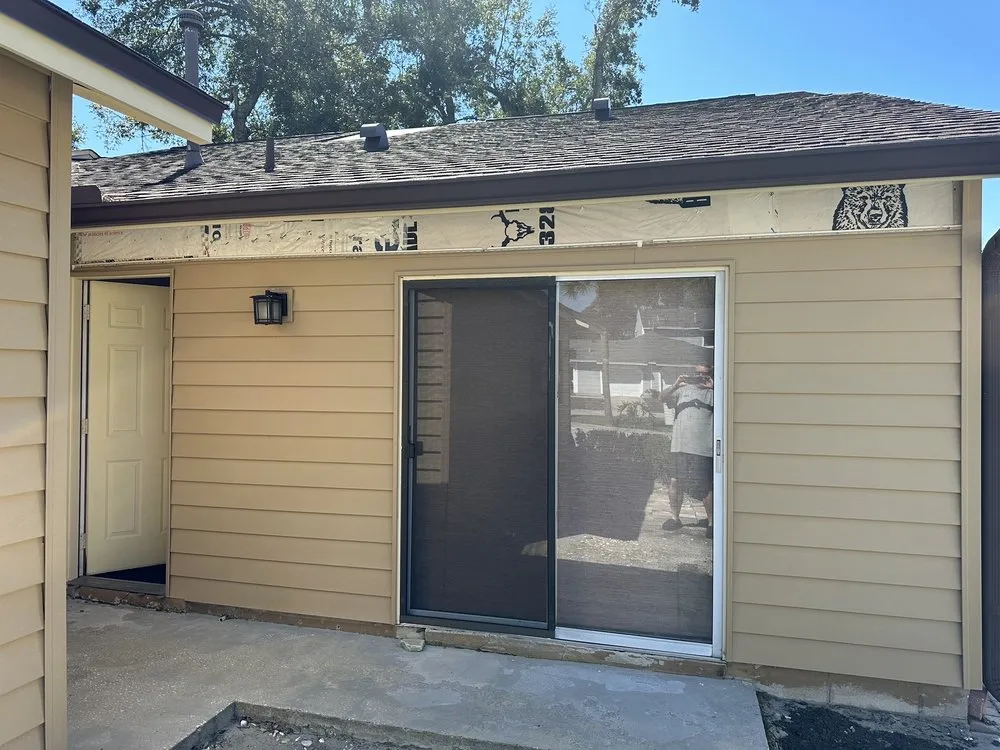 Slide of Universal Roof & Contracting