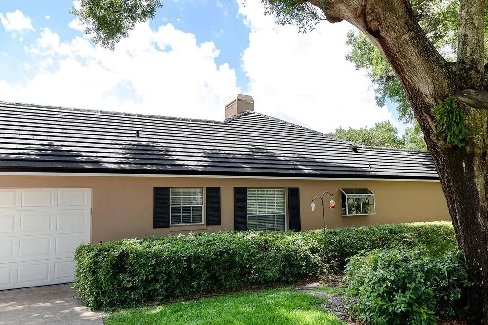 Slide of Universal Roof & Contracting