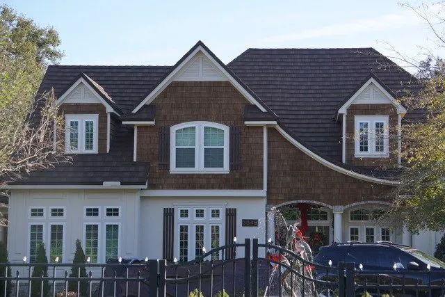 Slide of Universal Roof and Contracting Tampa