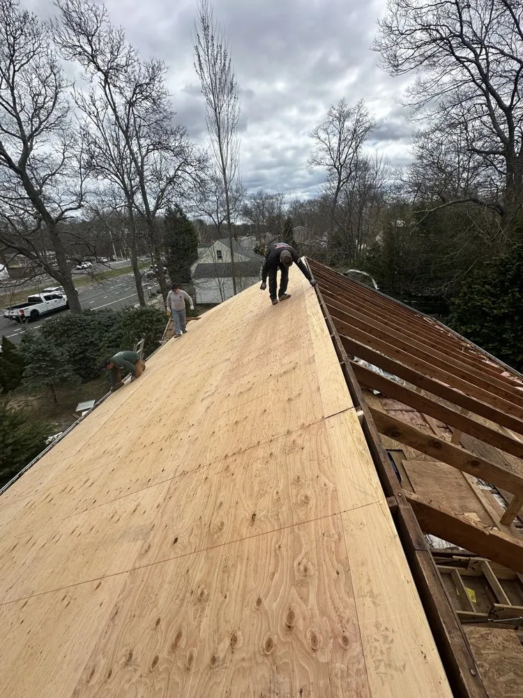 Top-rated roof inspection for fast service across Selden Ny, NY - Universal Roofing & Chimney