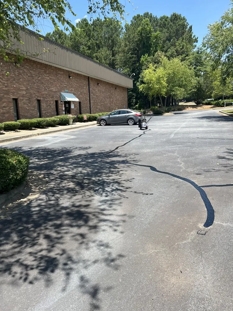 Slide of Universal roofing & Paving