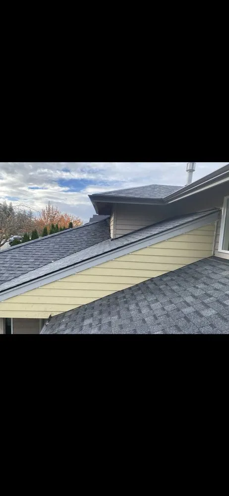 Slide of Universal Roofing & Siding