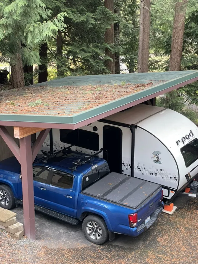 Slide of Universal Roofing & Siding