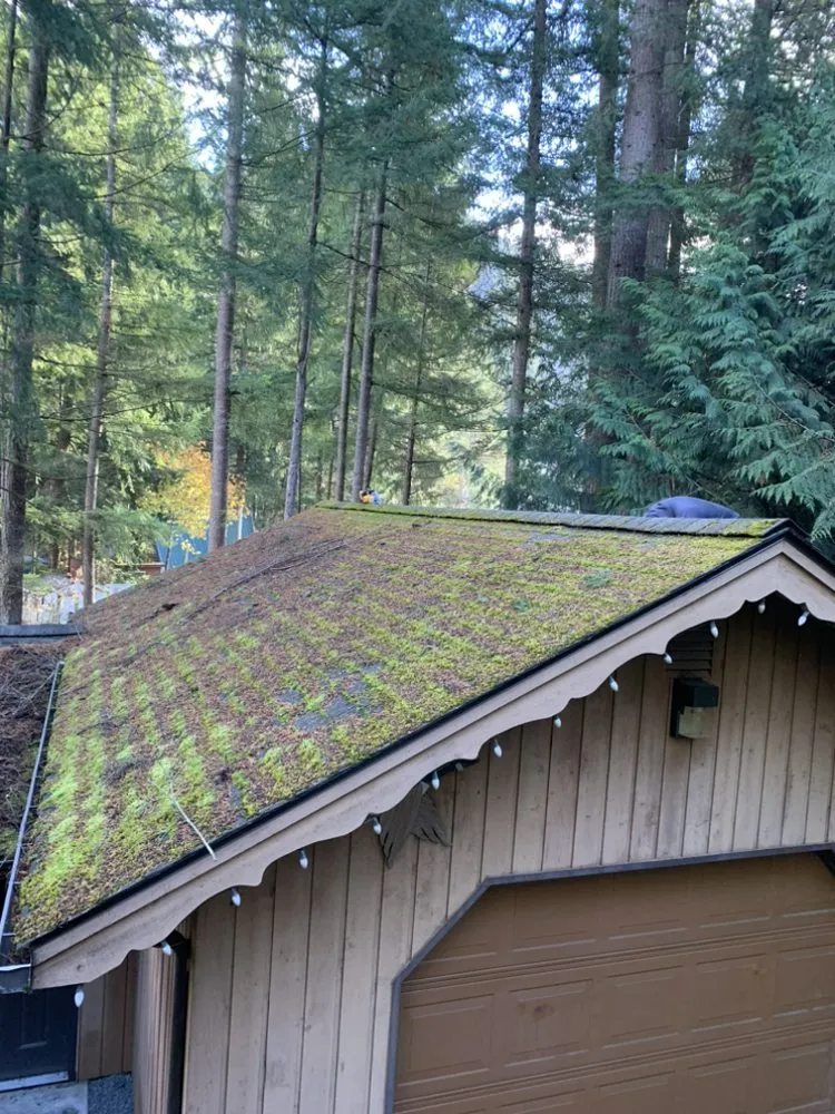 Slide of Universal Roofing & Siding