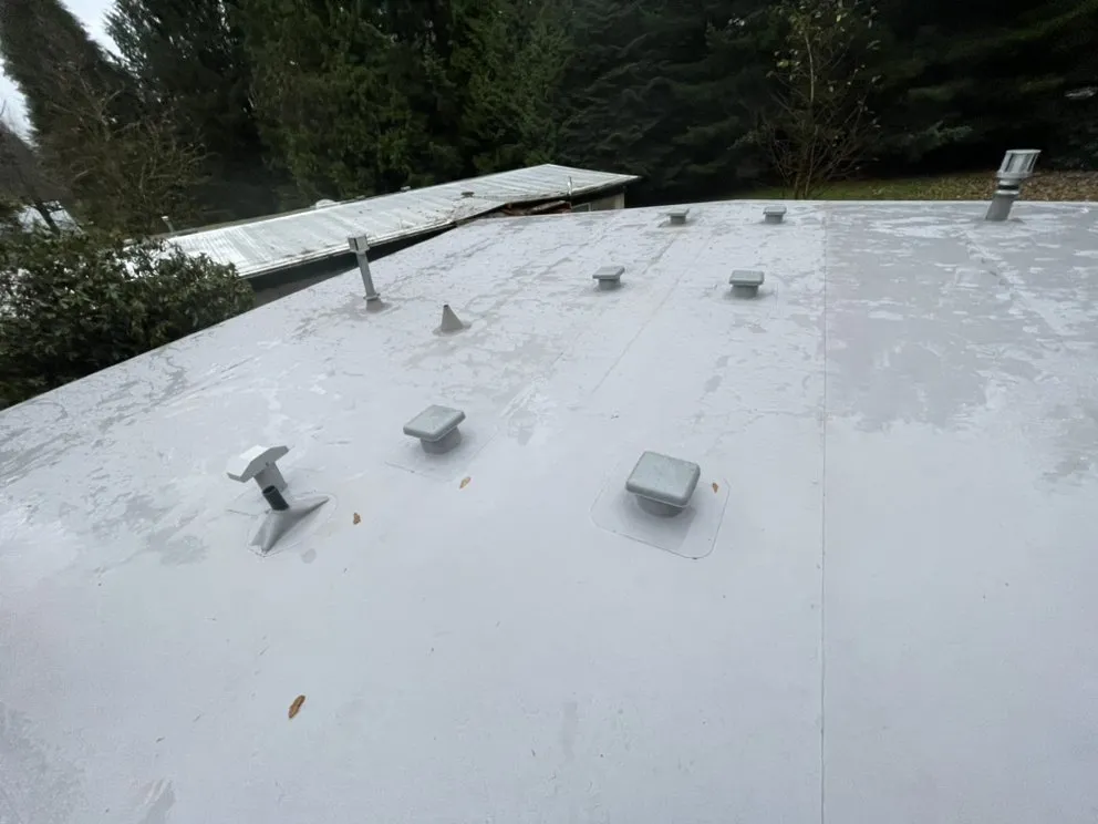 Slide of Universal Roofing & Siding