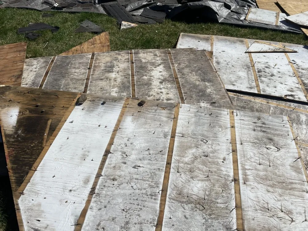 Slide of Universal Roofing