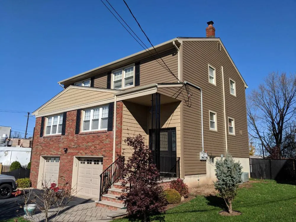 Slide of Universal Roofing Solutions