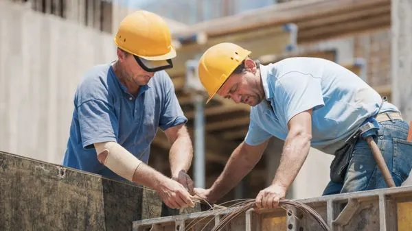 Universal Solutions Logo