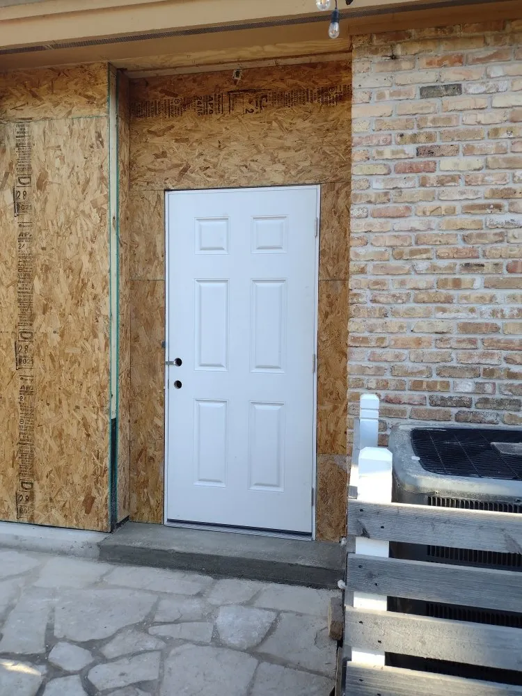 Slide of Universal Tech Service