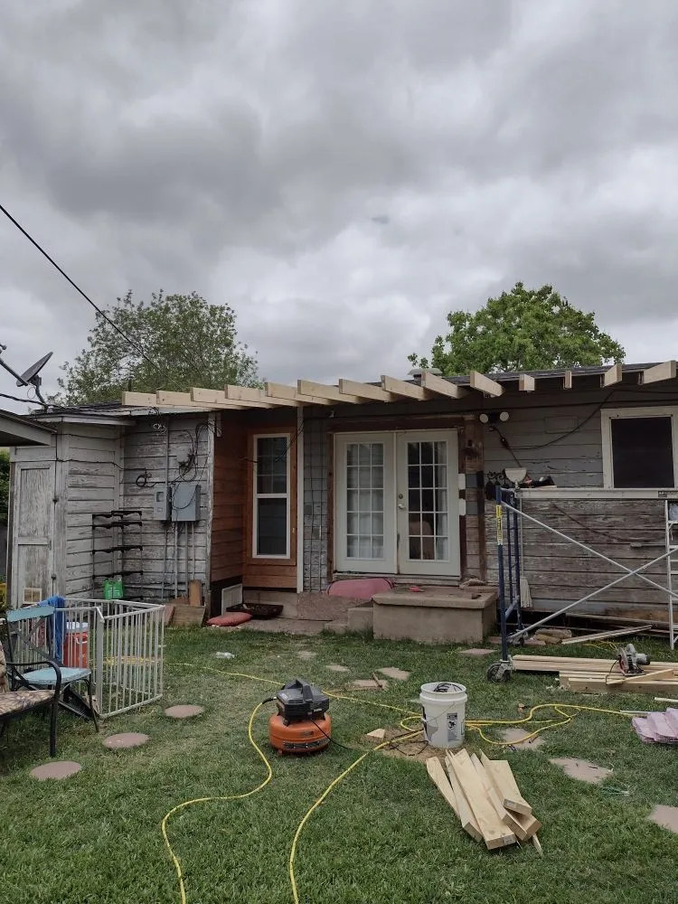 Slide of Universal Tech Service