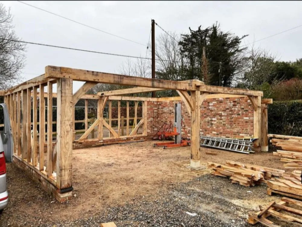 Slide of Universal Tech Service