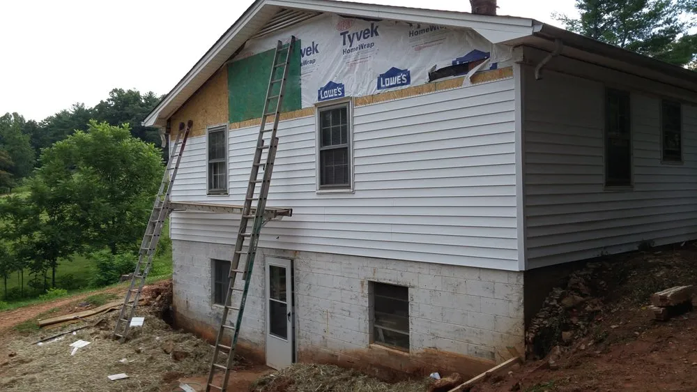 Slide of Universal Trade Builders