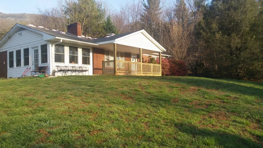 Slide of Universal Trade Builders