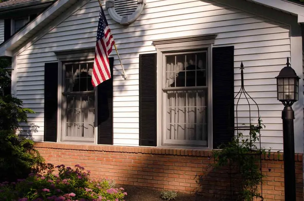 Slide of Universal Windows Direct of Dayton