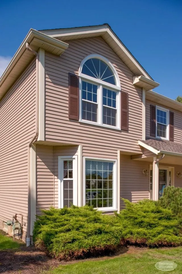 Slide of Universal Windows Direct of Ft. Wayne