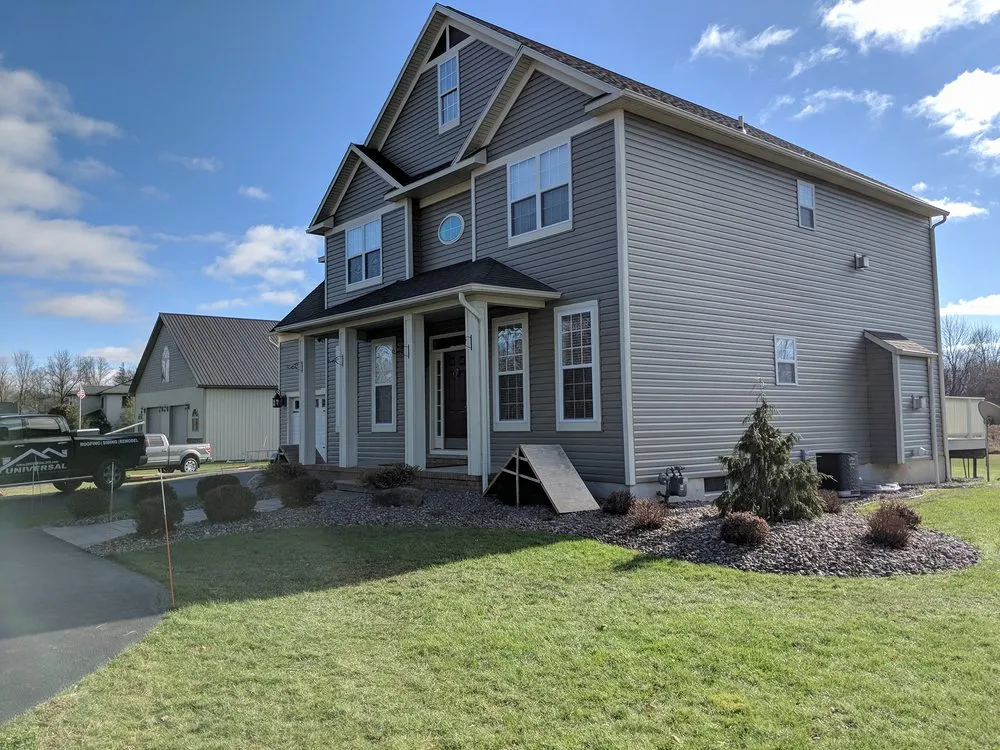 Slide of Universal315