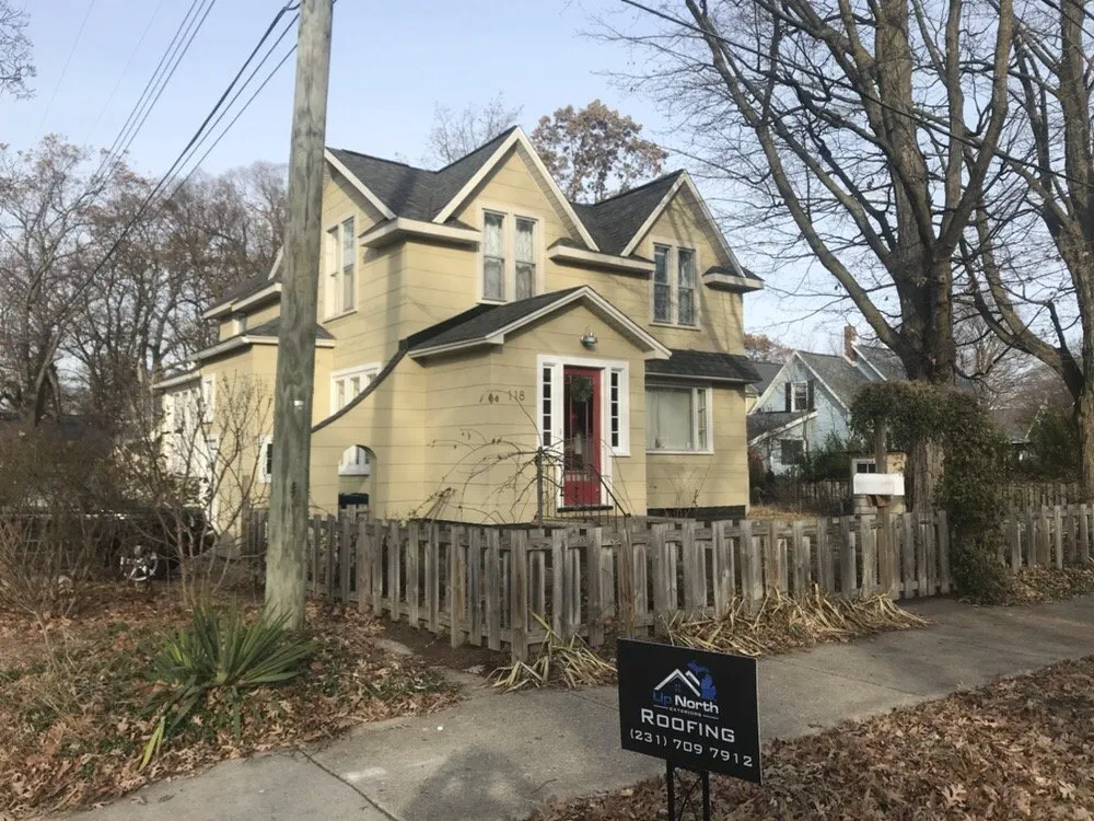 Top-rated roof repair in Williamsburg, MI - Up North Exteriors