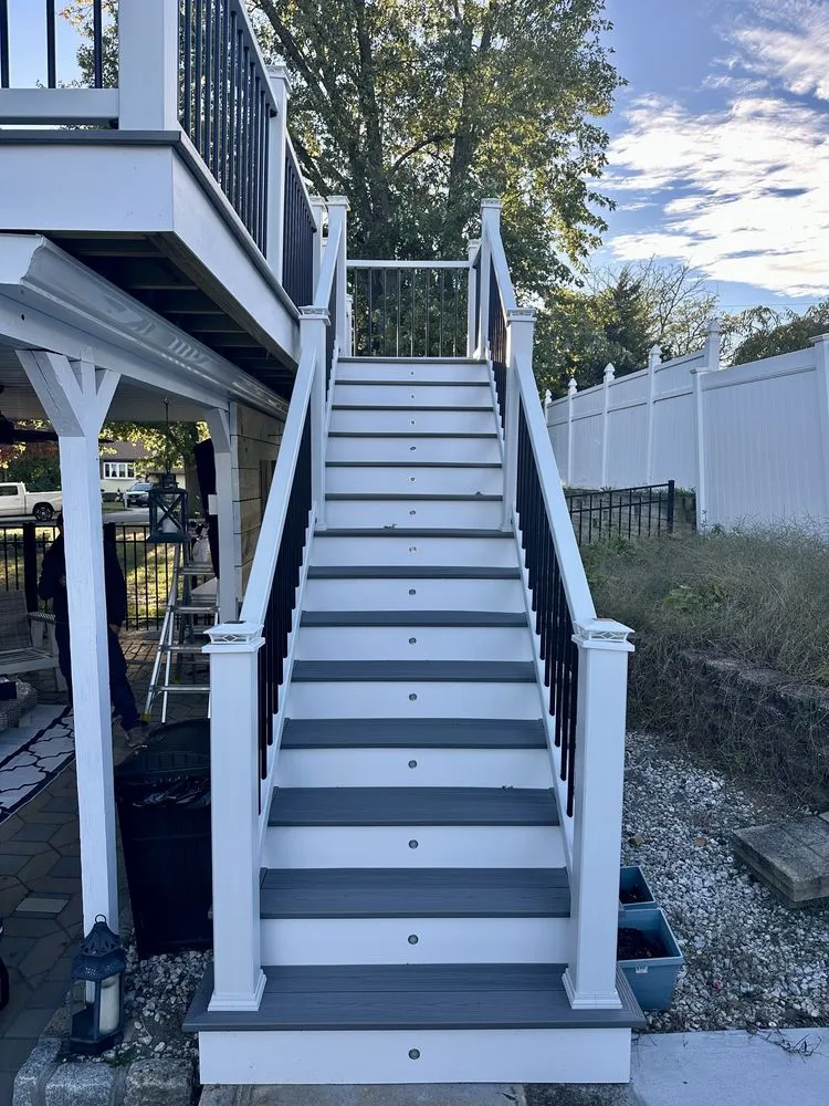 Slide of Uprise Construction