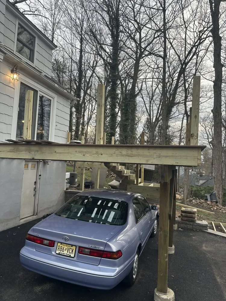 Slide of Uprise Construction