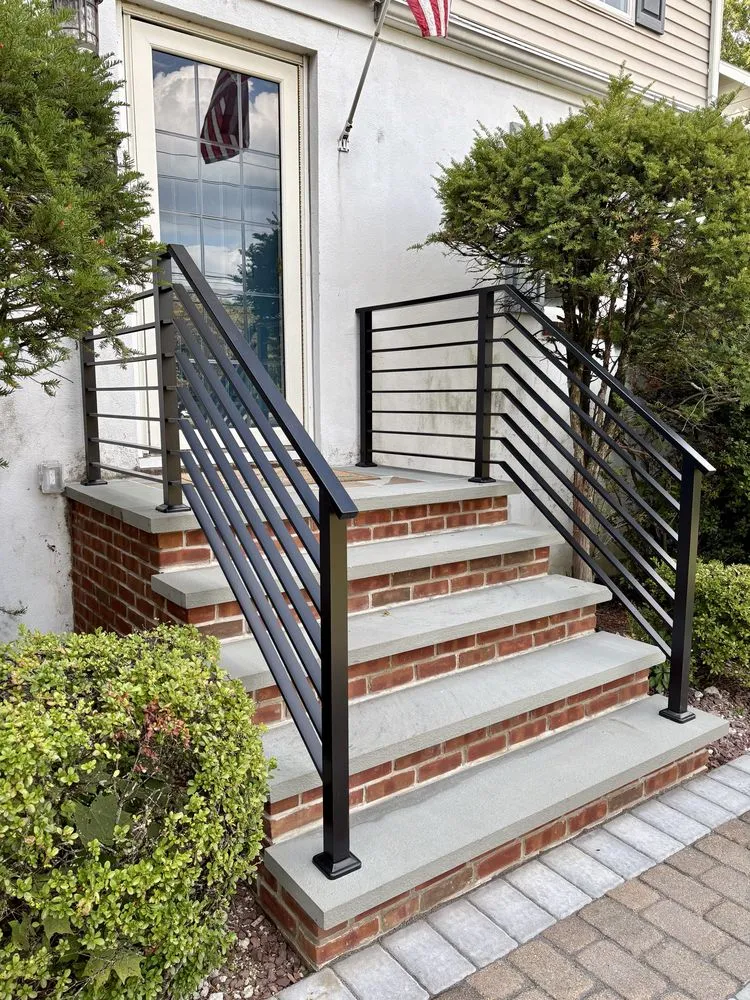 Slide of Uprise Construction