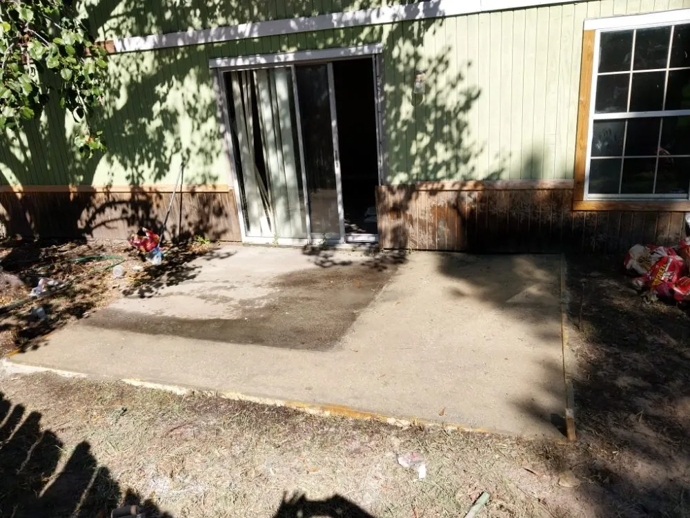 Slide of UPSCALE LIVING