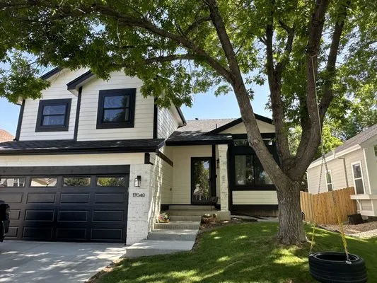 Upstream Roofers Logo