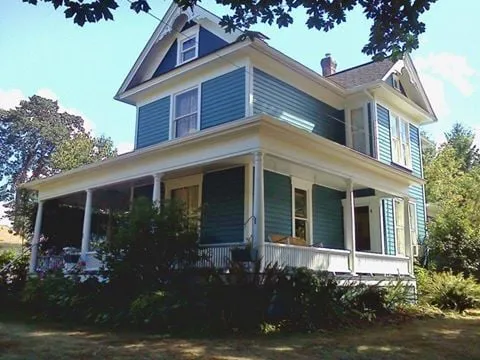 Slide of Uptown Painting