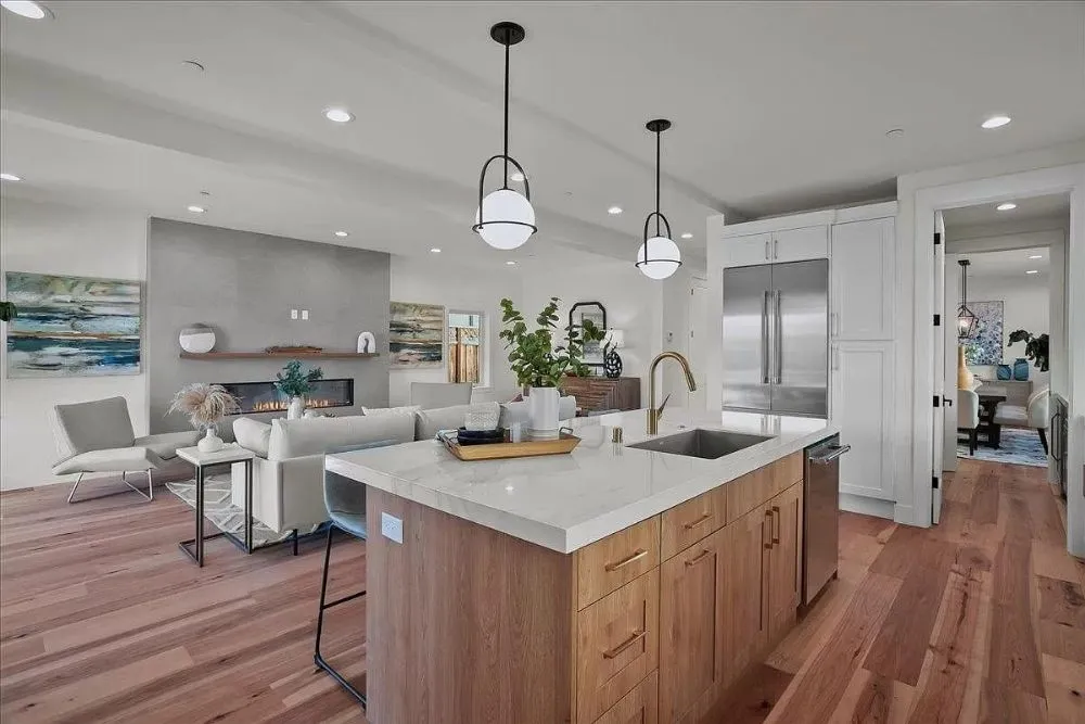 Slide of Urban Builders & Remodeling