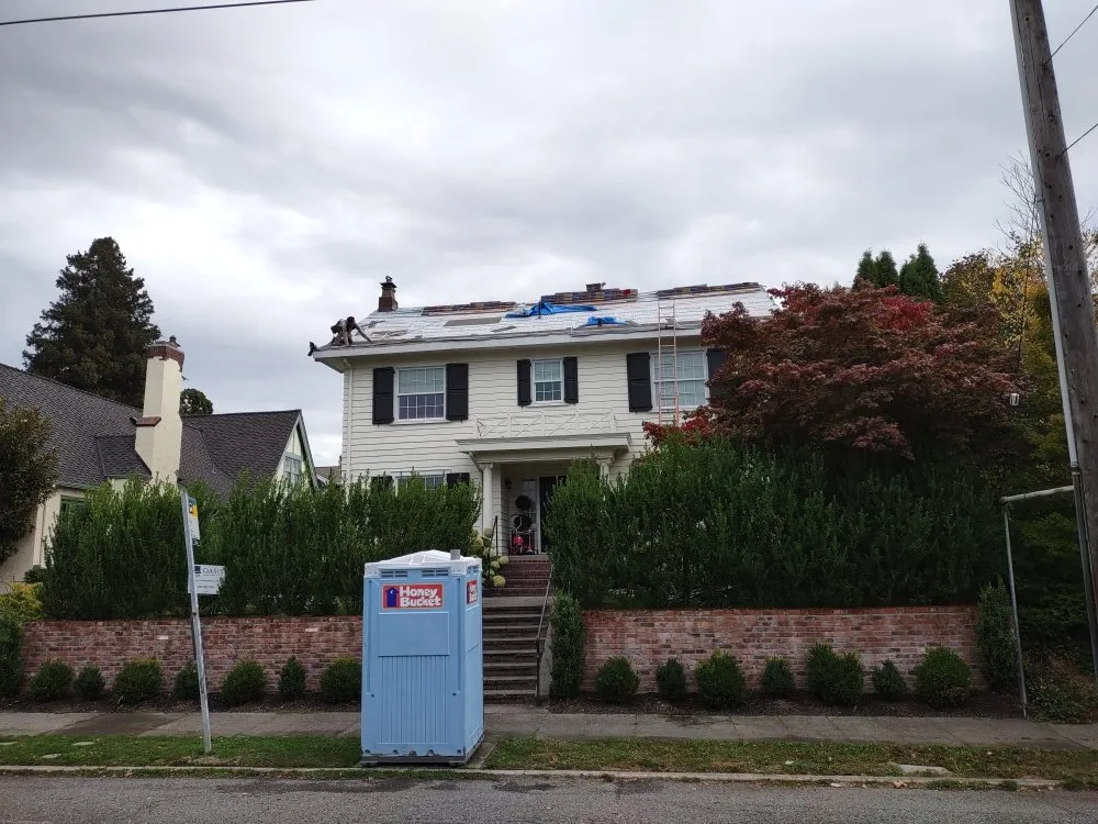 Slide of Urbina Alcerro Roofing