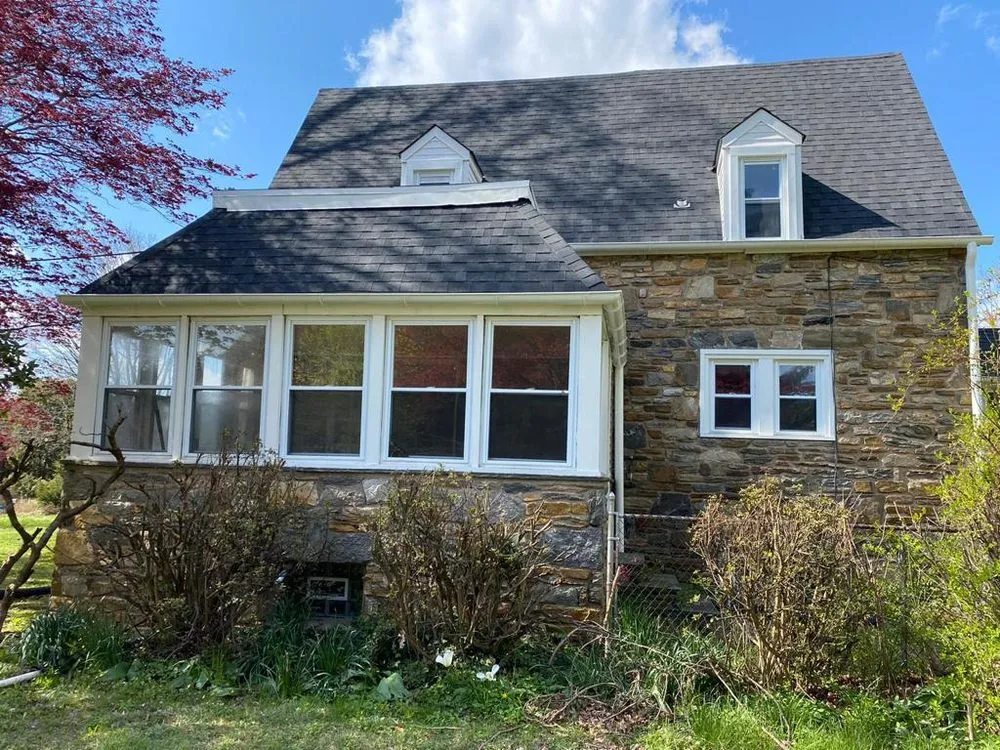 Slide of Urezel Contracting