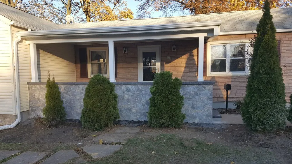 Slide of Uri Construction